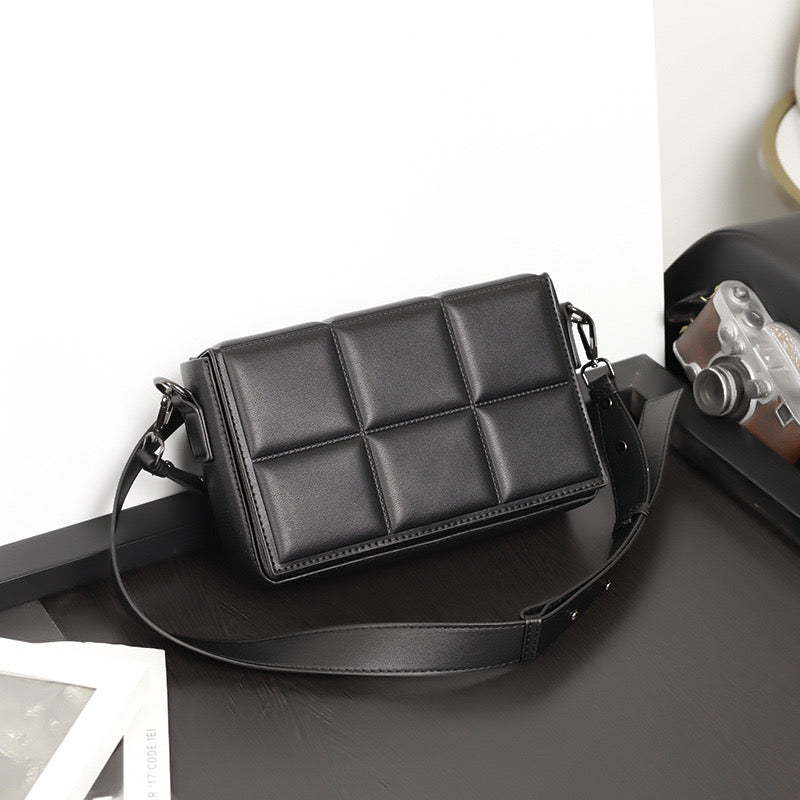 Azadin Crossbody Bag